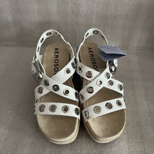 AEROSOLES Cleveland White Sandals with Silver Accents